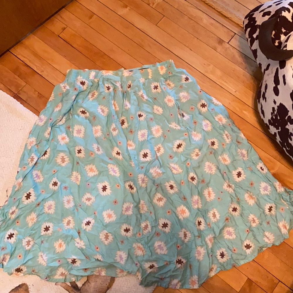 Vintage skirt fits sizes L/XL